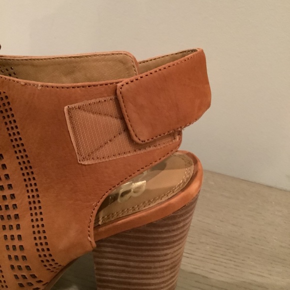 Gianni Bini open toe bootie - Picture 5 of 13